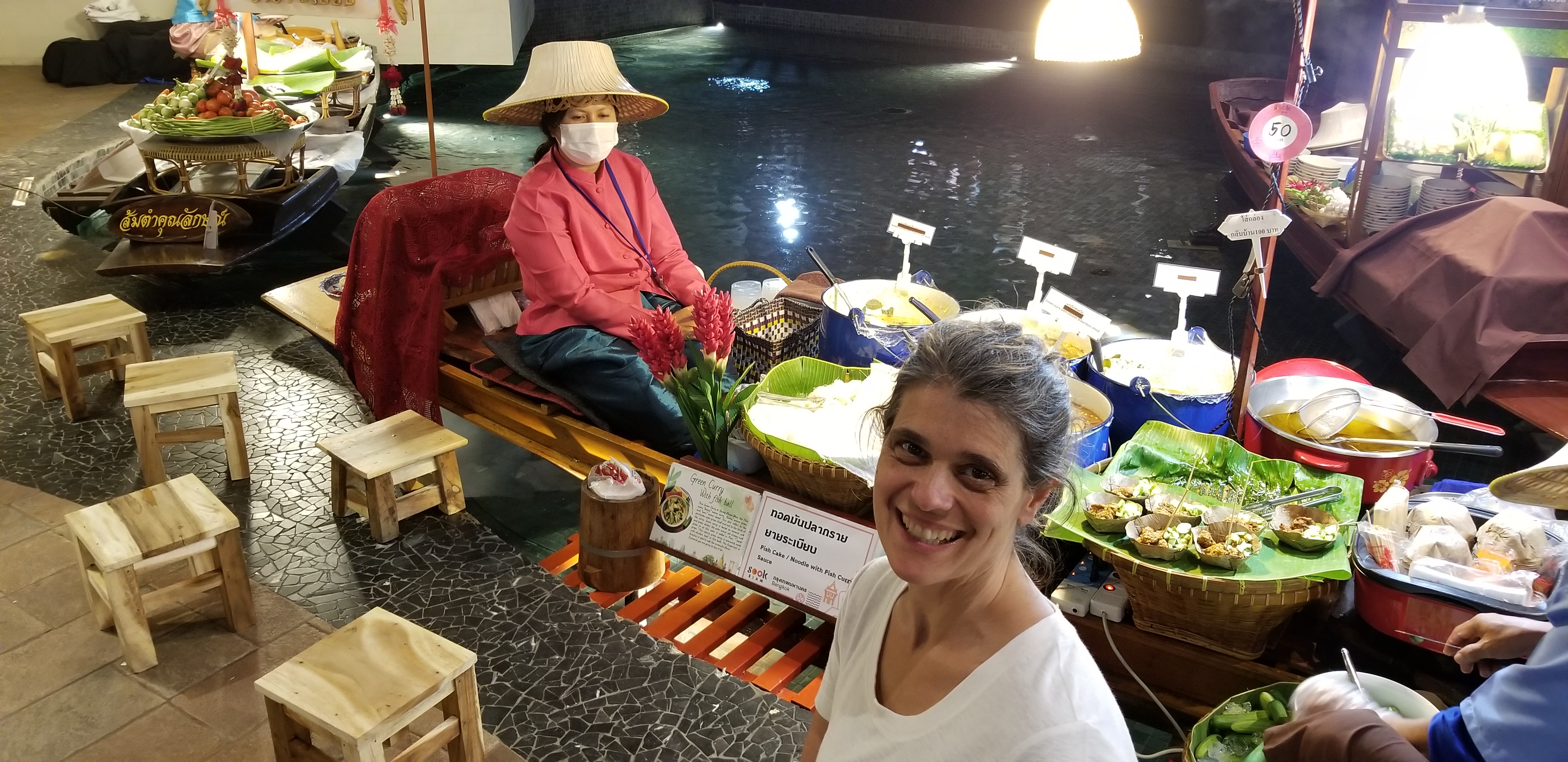 Come join me on my one month culinary adventure… in Thailand.