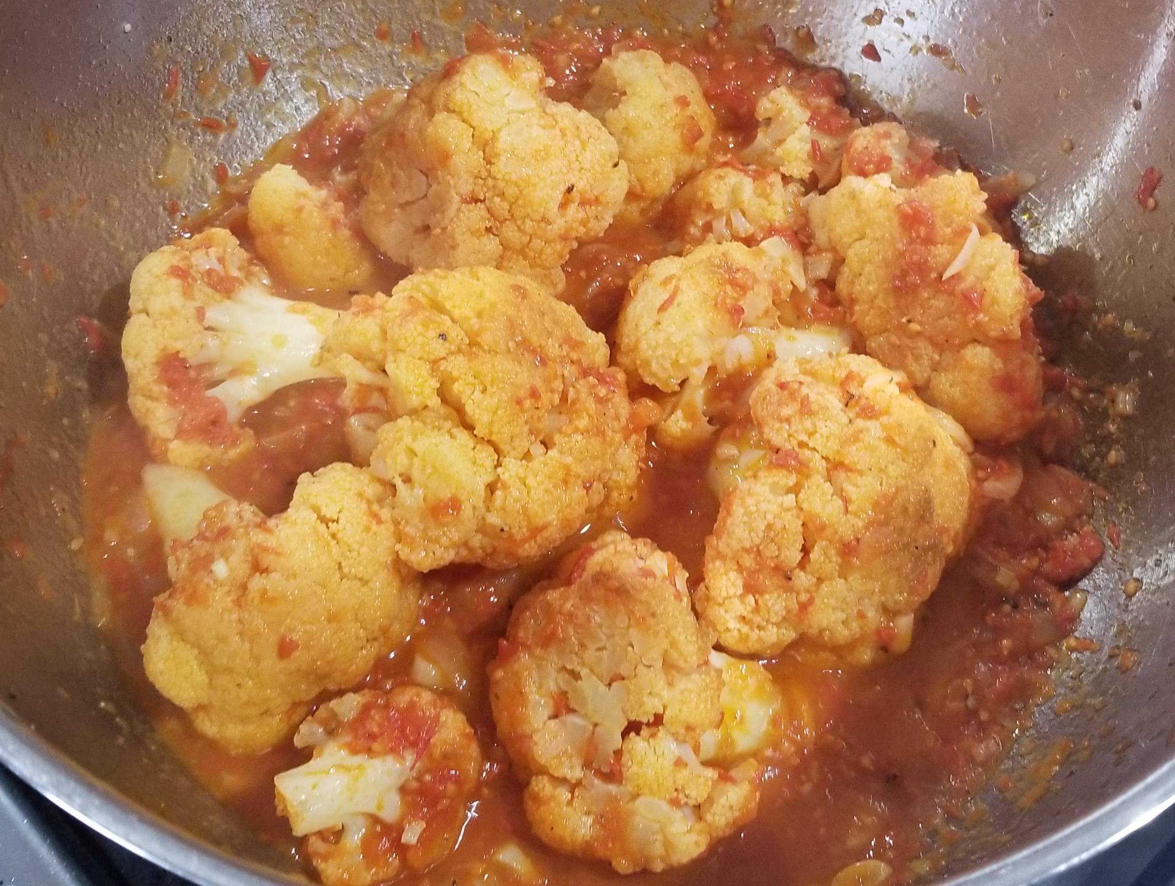 Cauliflower in Tomato Sauce (AKA Koonoupithi Kapama)